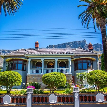 Cape Riviera Guesthouse Кейптаун Экстерьер фото